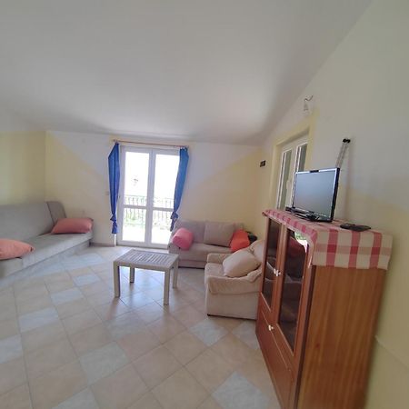 Apartment Sutalo Стоморска Экстерьер фото